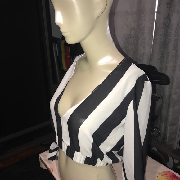 Top - Picture 3 of 4